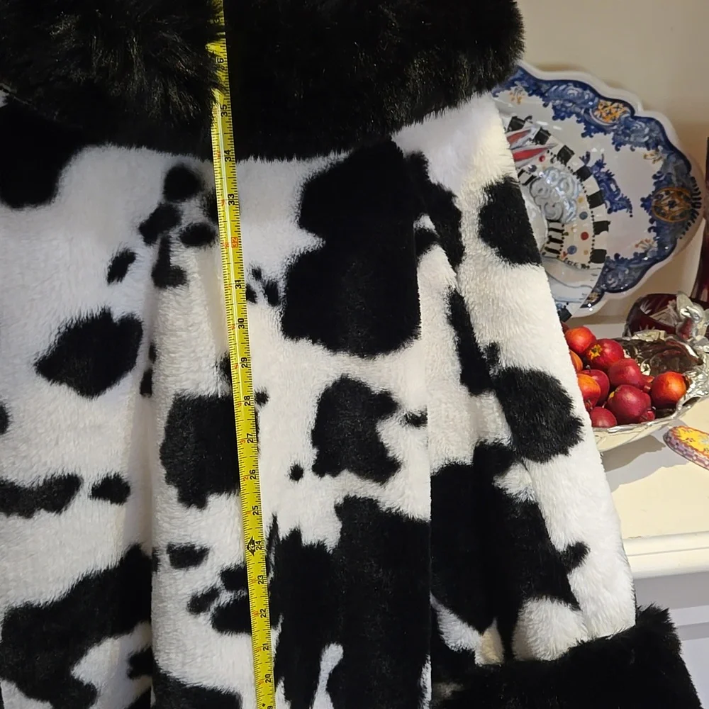 Black And White Faux Fur Cape/Coat With Bat Wing Sleeves